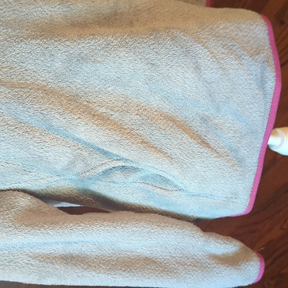 Patagonia Gray and Pink Fleece Pullover - Picture 5 of 8